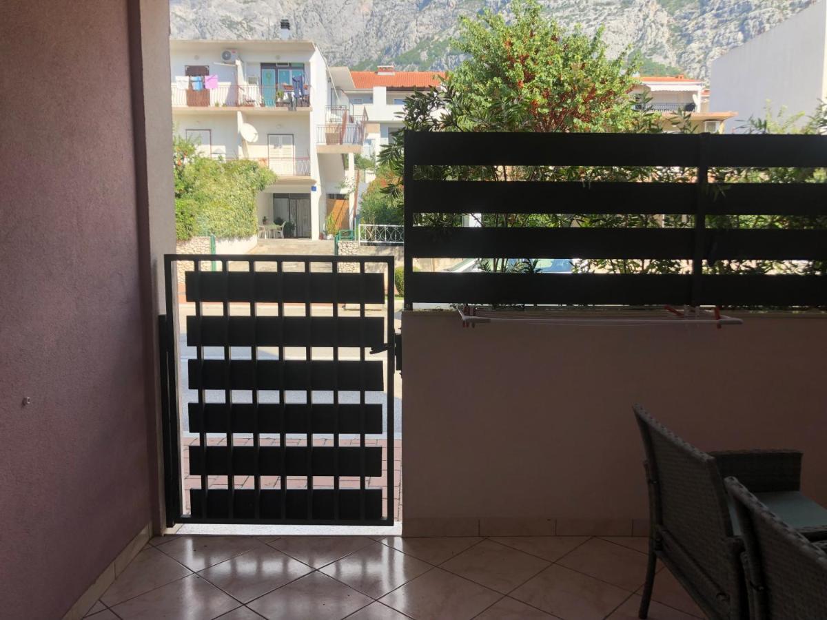 Apartman Toni Lägenhet Makarska Exteriör bild